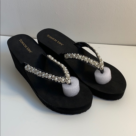 Black Platform Heals with Bead Details - Picture 2 of 6